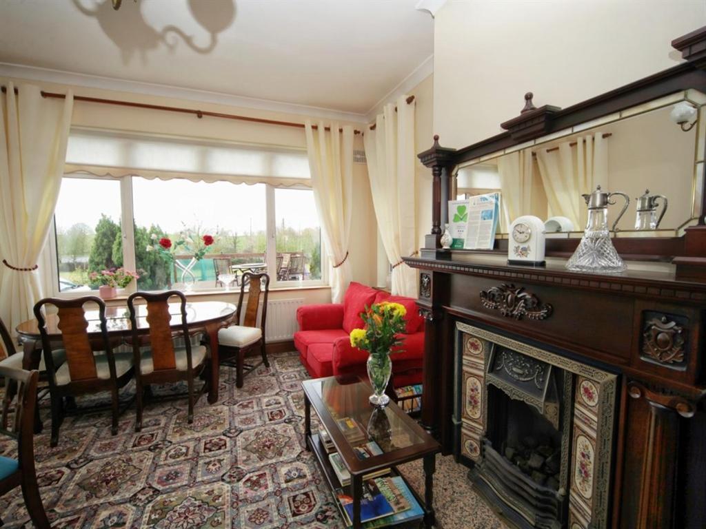 Launard House Bed and breakfast